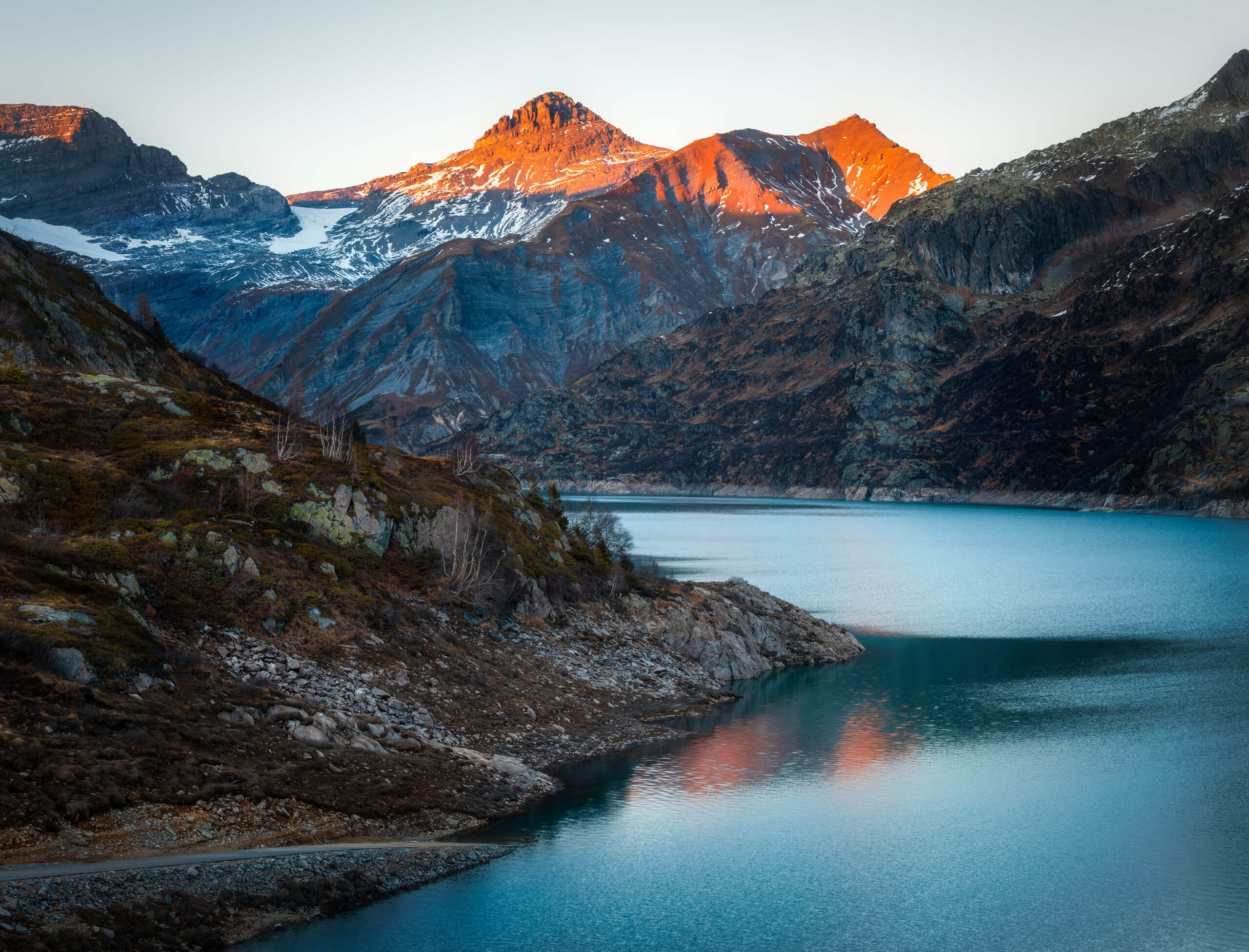 Swiss Alps mountain Lake in Valais at dusk - Lac d'Emosson - Fin
