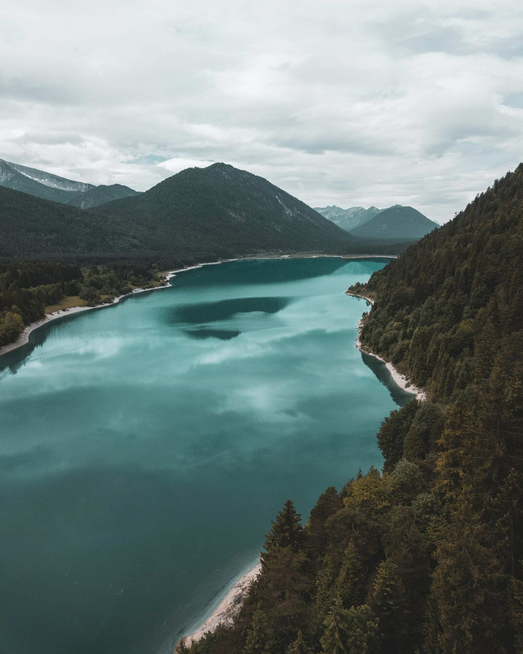 paul-gilmore-2zdgEd5eV_k-unsplash LA GITTAZ ( BEAUFORT)
