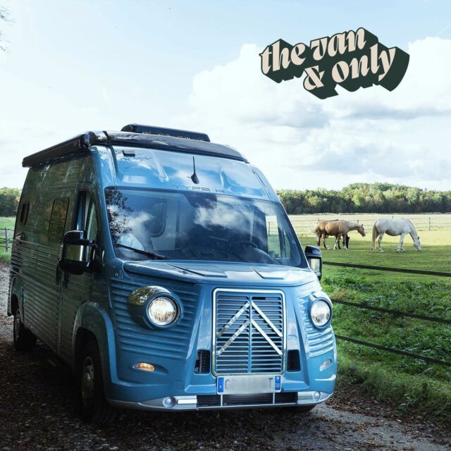 The Van & Only
Øberdream cree un van sur-mesure, the «  Van & Only », pour les hotels Babels et Rosalie (Paris).
Leur van se transforme en une ultime chambre vagabonde, le confort en plus.. À réserver au départ de Paris.
Réservation sur thevan@hotel-rosalie.com
0629194213
@thevan.and.only 

⬇️ Et pour commander un van sur mesure, c’est par ici ⬇️
https://www.oberdream.com/un-van-a-votre-image/